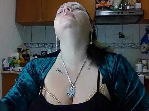 Snapshot of SweetRoseSingle chatting on 04-09-26, 05:29 SweetRoseSingle online show from 04-09-26, 05:29