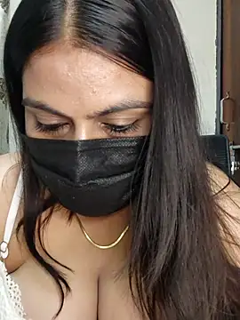 Snapshot of Aysha_69 chatting on 07-27-26, 03:52 Aysha 69 online show from 07-27-26, 03:52