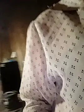 ross001 online show from 04-10-26, 01:49