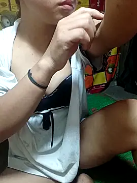 ross001 online show from 04-15-26, 11:49