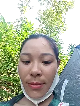 mia0033 online show from 05-26-26, 10:22