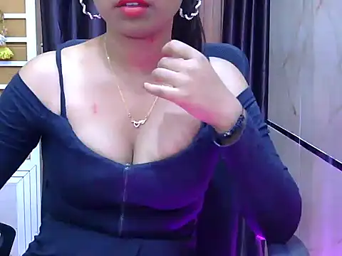 Snapshot of Bold-Ankita chatting on 05-21-26, 05:58 Bold-Ankita online show from 05-21-26, 05:58