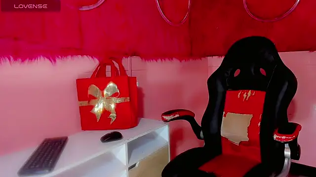 Snapshot of Mia_dasilva_ chatting on 04-14-26, 07:20 Mia dasilva online show from 04-14-26, 07:20