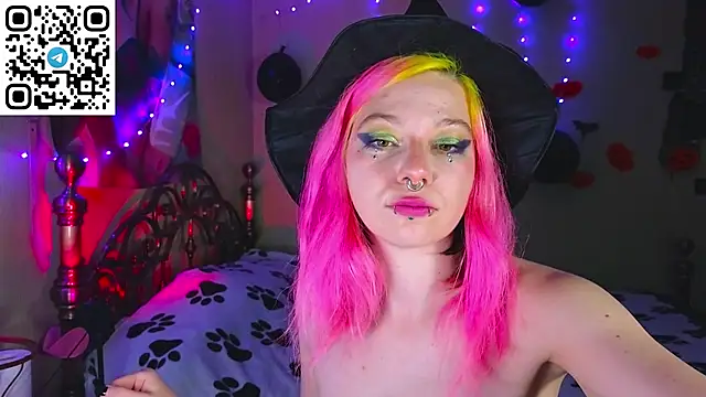 Snapshot of Sansarella chatting on 10-30-25, 05:13 Sansarella online show from 10-30-25, 05:13