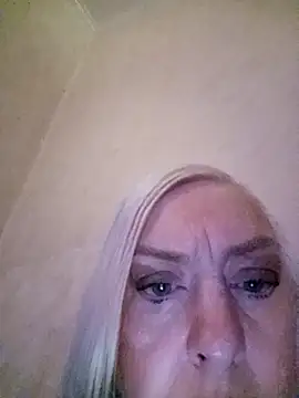 Julia20X online show from 04-23-26, 11:53