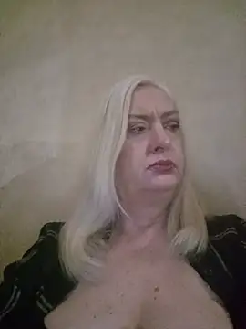 Julia20X online show from 05-30-26, 10:12