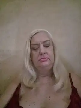 Julia20X online show from 07-08-26, 01:15