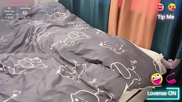 Snapshot of zhnly chatting on 04-12-26, 04:06 zhnly online show from 04-12-26, 04:06