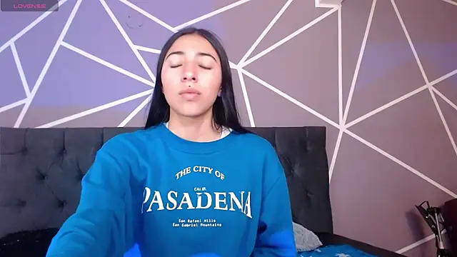 Violett1126 online show from 04-14-26, 04:40