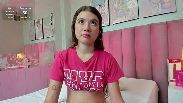 Hellencute18  online show from 05-20-26, 06:14