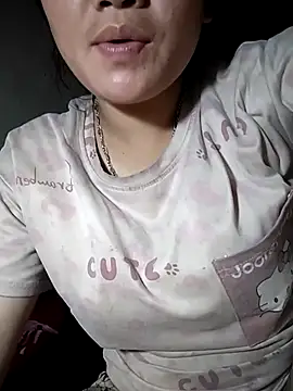 Snapshot of giahan1 chatting on 04-13-26, 12:32 giahan1 online show from 04-13-26, 12:32