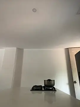 Roman Belmont online show from 04-21-26, 05:50