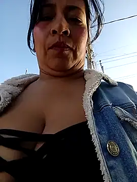 ZOE-WILDER  online show from 05-23-26, 12:09