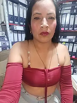 ZOE-WILDER  online show from 06-01-26, 02:30