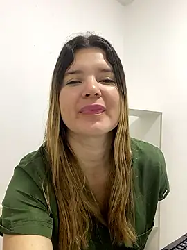 amelia 16 online show from 05-13-26, 12:46