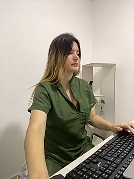 amelia 16 online show from 05-20-26, 12:33