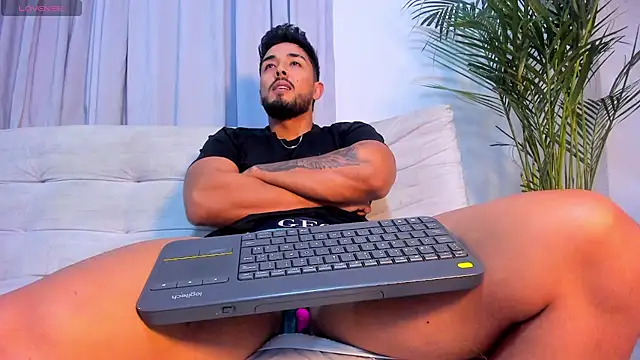 alangreek1 online show from 07-20-26, 02:26
