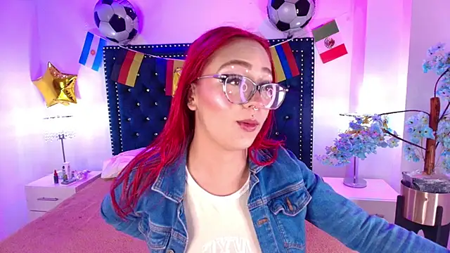 Amelie adams online show from 06-15-26, 11:12