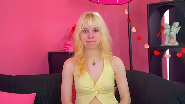 HannahHollis online show from 06-20-26, 06:27