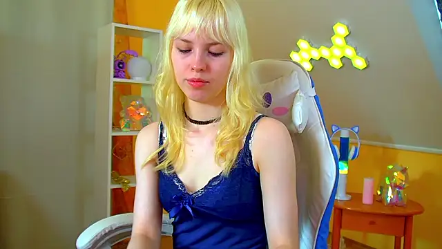 HannahHollis online show from 07-02-26, 06:08