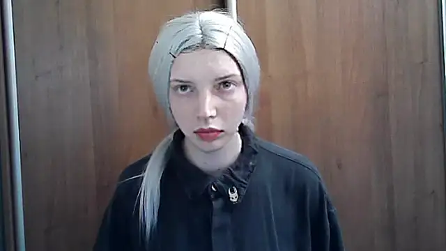 Crimson Lady online show from 05-20-26, 05:41