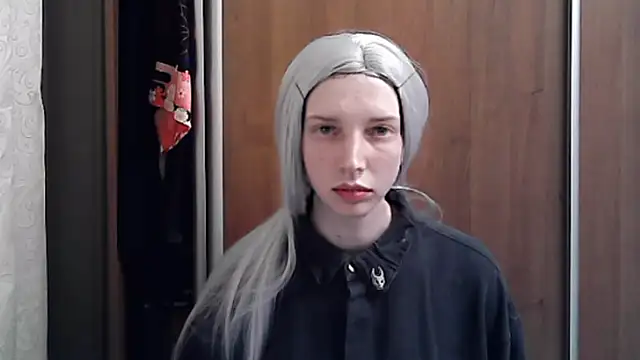 Crimson Lady online show from 05-25-26, 06:47