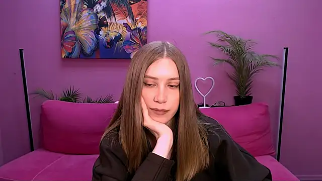 Snapshot of cheeky_chick chatting on 04-22-26, 03:02 cheeky chick online show from 04-22-26, 03:02