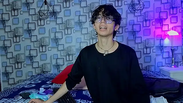 Twink Sebas7 online show from 05-19-26, 12:11