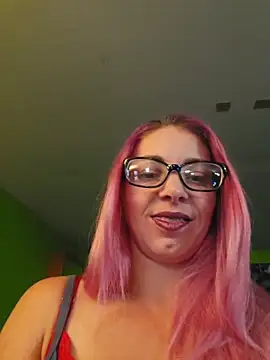 Snapshot of Summer_Taz7 chatting on 05-19-26, 02:56 Summer Taz7 online show from 05-19-26, 02:56