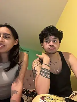 hotlatinocouple   online show from 06-20-26, 03:20