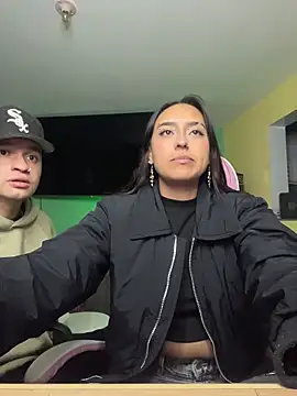 hotlatinocouple   online show from 06-28-26, 02:39