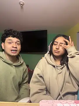 hotlatinocouple   online show from 06-29-26, 11:49