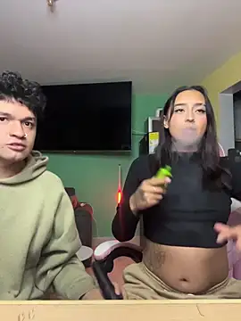 hotlatinocouple   online show from 07-01-26, 11:48