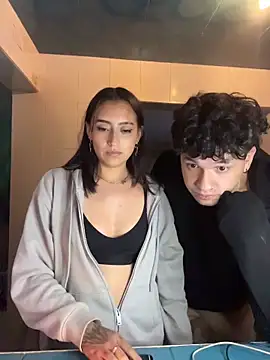 hotlatinocouple   online show from 07-15-26, 06:40
