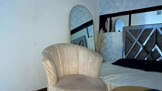steicy torres online show from 04-22-26, 04:52