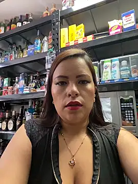 MIA ROSSEEE online show from 05-13-26, 02:03