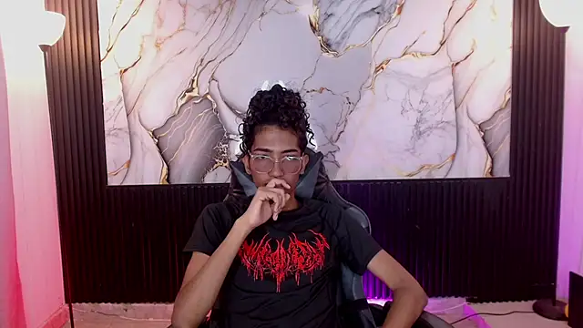 triiangel latinboy online show from 07-24-26, 12:14