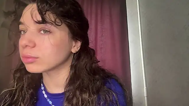 Snapshot of Angeliheee chatting on 04-16-26, 10:16 Angeliheee online show from 04-16-26, 10:16