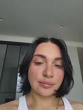 Snapshot of LucyHotty_ chatting on 04-15-26, 10:00 LucyHotty online show from 04-15-26, 10:00