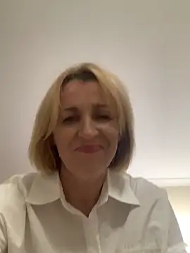 Beautiful Princess Diana online show from 04-13-26, 07:30