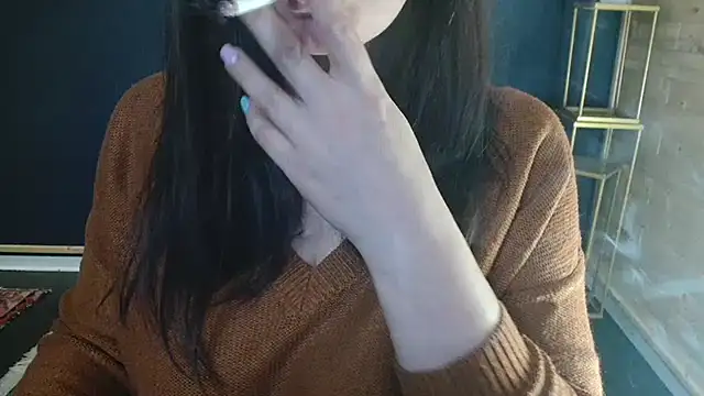 NicoleLove  online show from 04-17-26, 09:12