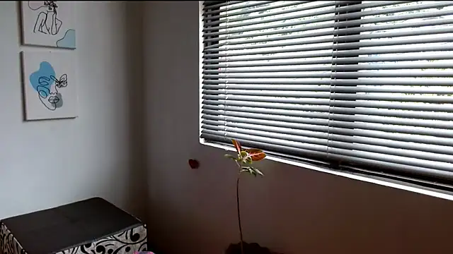 alisonnturbay online show from 05-29-26, 02:04