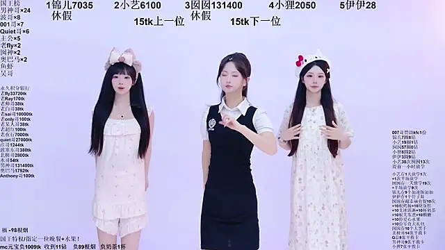 1X-two online show from 07-10-26, 06:17
