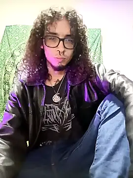 Snapshot of vortexxx24_ chatting on 04-28-26, 05:23 vortexxx24 online show from 04-28-26, 05:23