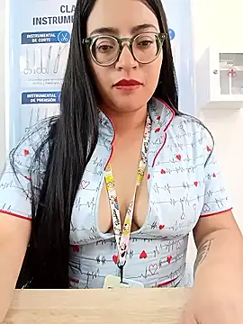 Snapshot of SOFI__10 chatting on 05-25-26, 06:58 SOFI 10 online show from 05-25-26, 06:58