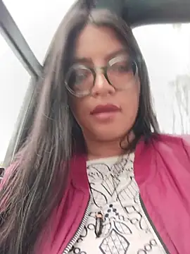 Snapshot of SOFI__10 chatting on 06-01-26, 11:56 SOFI 10 online show from 06-01-26, 11:56