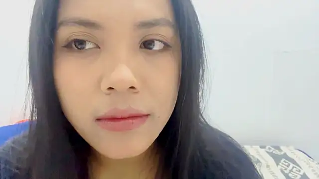Snapshot of LiliyanaS chatting on 06-10-26, 02:38 LiliyanaS online show from 06-10-26, 02:38