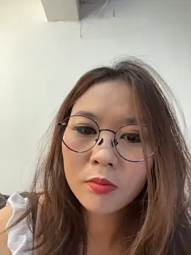 xiaoxiao 02 online show from 04-15-26, 01:56