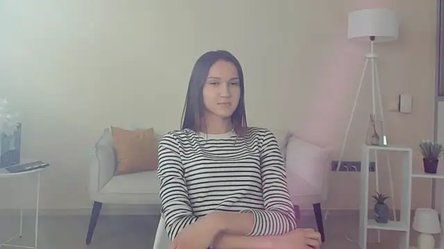 Snapshot of MellieLaliberte chatting on 04-15-26, 01:51 MellieLaliberte online show from 04-15-26, 01:51