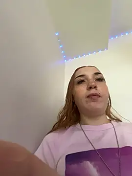 Snapshot of Sapphirelustxo chatting on 06-20-26, 02:53 Sapphirelustxo online show from 06-20-26, 02:53